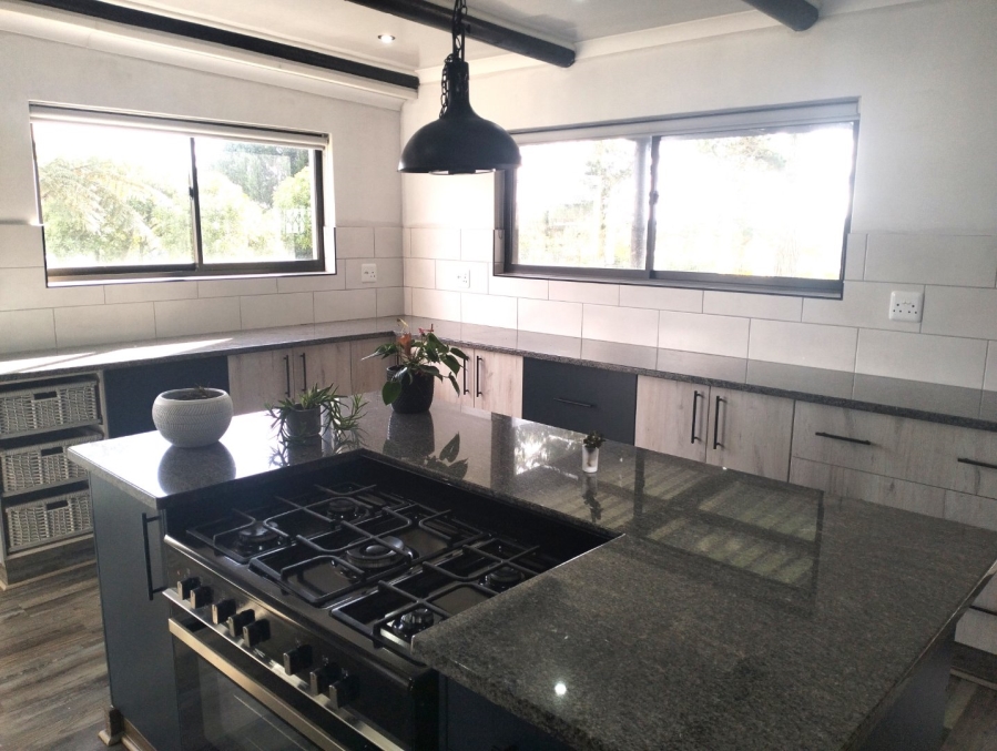 To Let 2 Bedroom Property for Rent in Aalwyndal Western Cape